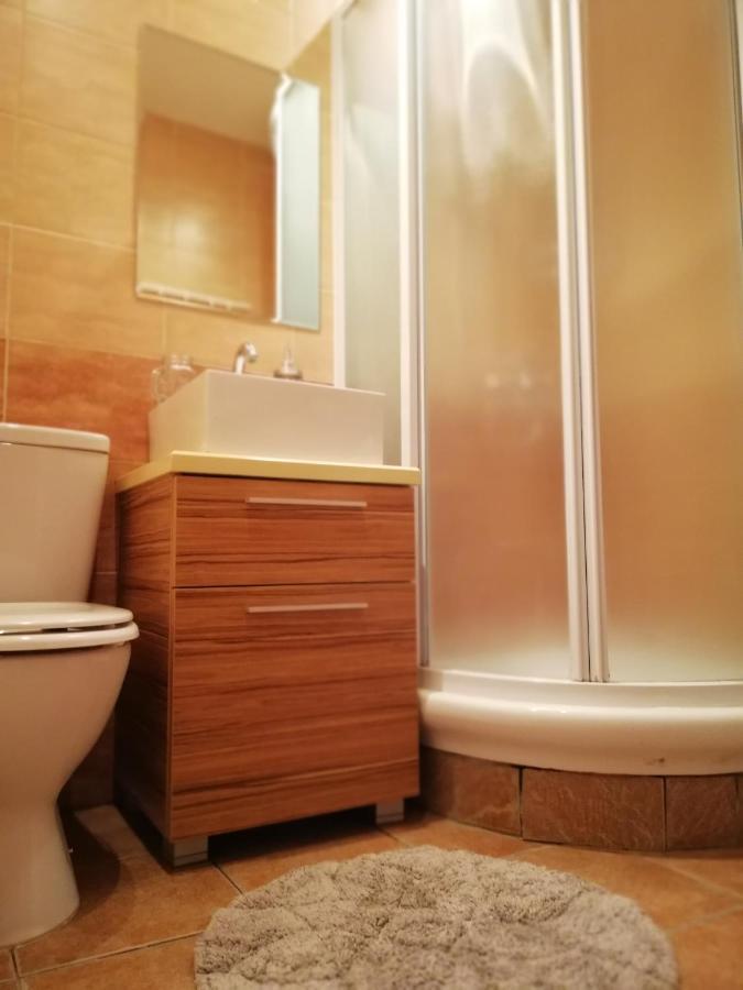 Nest Hotell Belgrad Exteriör bild