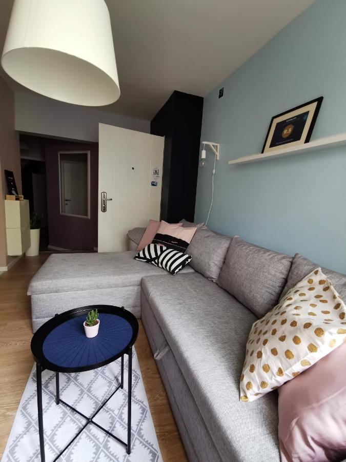 Nest Hotell Belgrad Exteriör bild