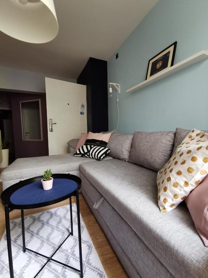 Nest Hotell Belgrad Exteriör bild